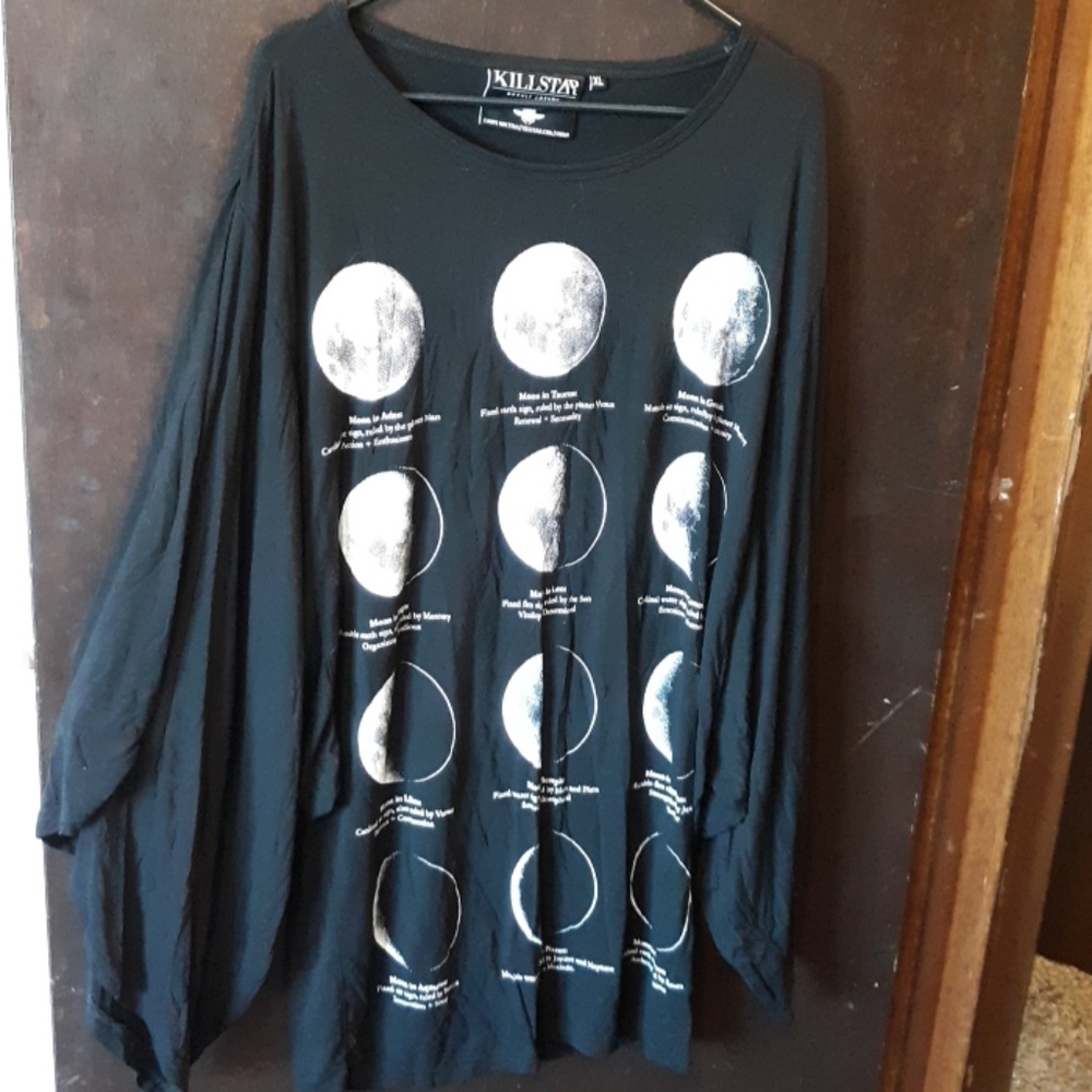 Killstar "batwing sleeve" tunic
